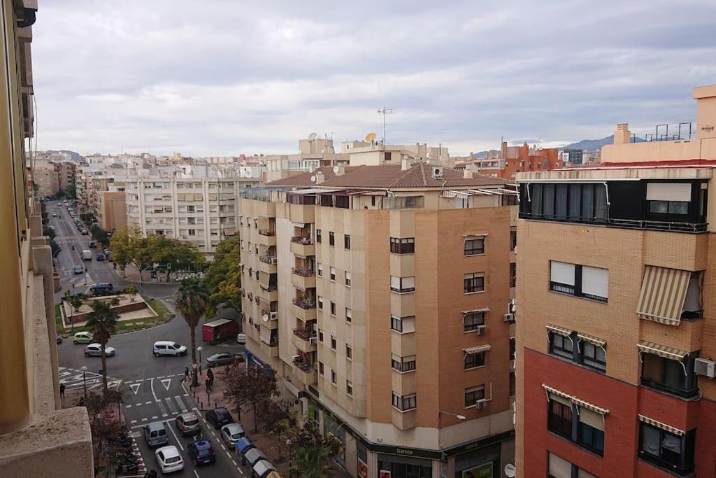 Apartamento Amplio Y Luminoso Plaza America, Wifi Apartment Alicante Bagian luar foto