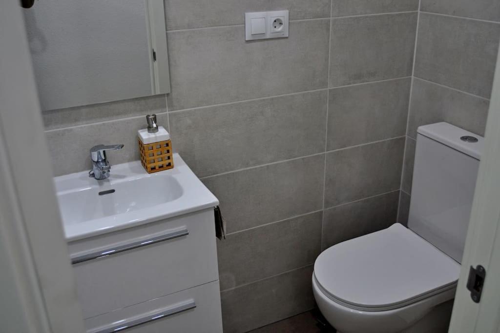 Apartamento Amplio Y Luminoso Plaza America, Wifi Apartment Alicante Bagian luar foto
