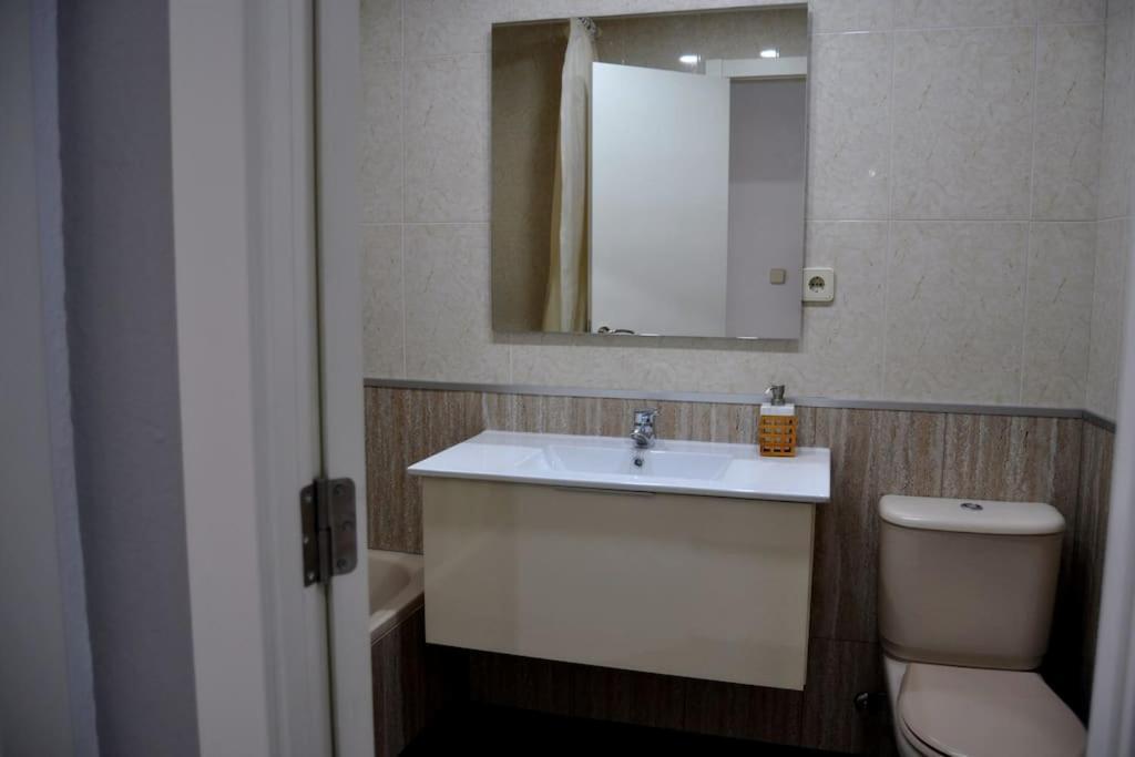 Apartamento Amplio Y Luminoso Plaza America, Wifi Apartment Alicante Bagian luar foto